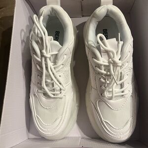 Women’s sneakers